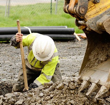No Cave-in Protection for Workers in 24-foot Trench