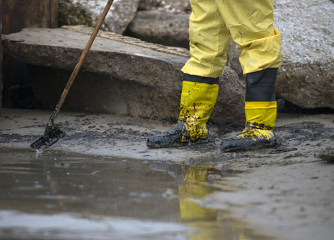 Emergency Spill Cleanup & Containment